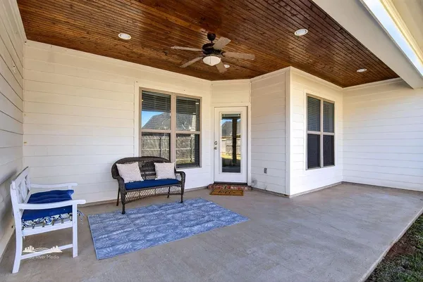 $325,000 | 505 Hempstead Circle, Benton, LA 71006