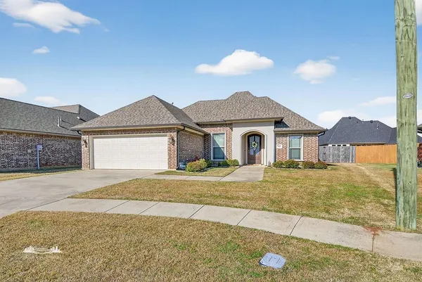$325,000 | 505 Hempstead Circle, Benton, LA 71006