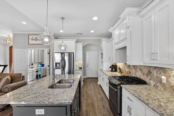 $325,000 | 505 Hempstead Circle, Benton, LA 71006