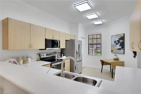 $425,000 | 14645 Sutherland Avenue, Unit 87, Naples, FL 34119