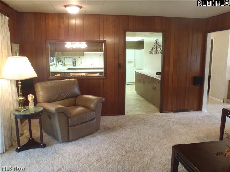 1978 Bremerton Road Lyndhurst, OH 44124 - Photo 4 of 21
