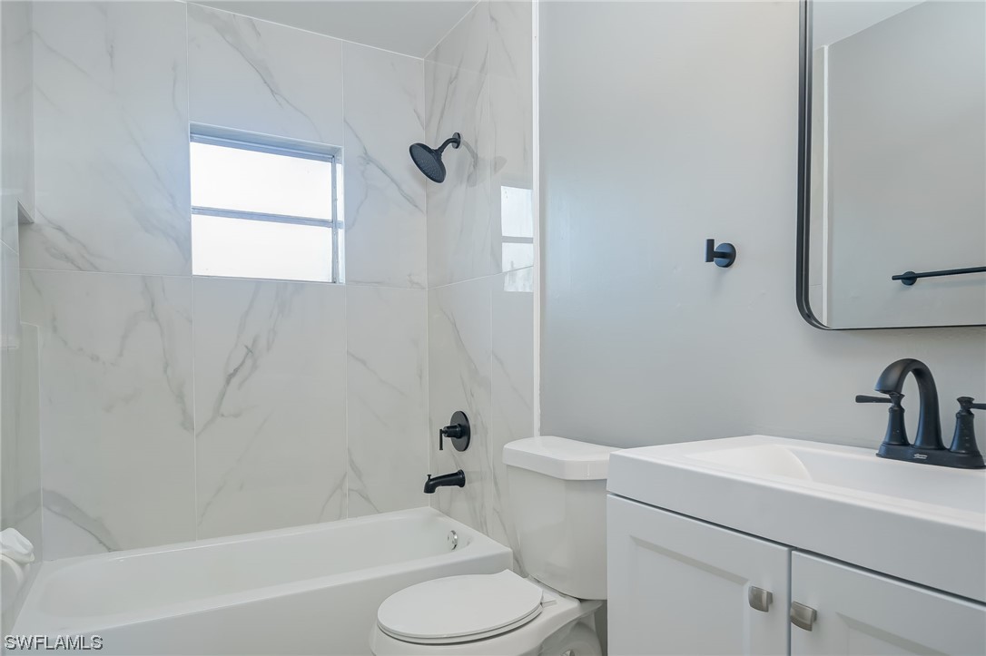 9225 Temple Road East Fort Myers, FL 33967 - Photo 16 of 30 Gallery Image 16