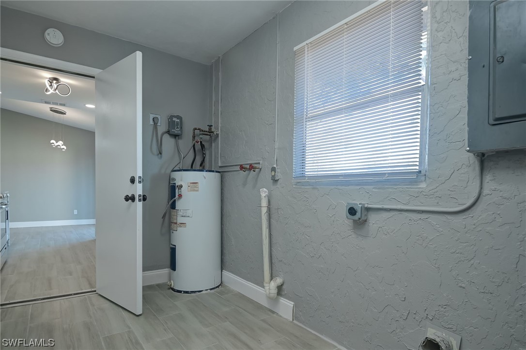 9225 Temple Road East Fort Myers, FL 33967 - Photo 10 of 30 Gallery Image 10