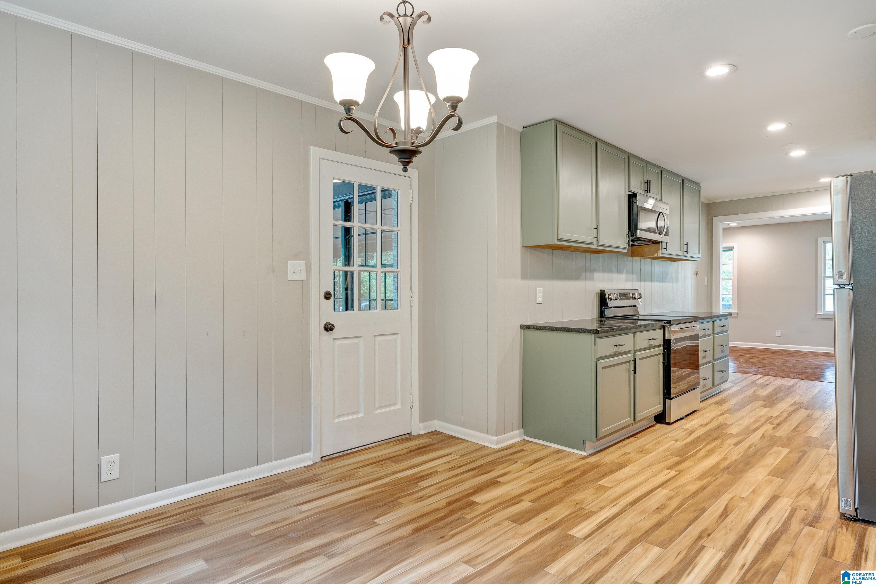 829 Ridge Ln Drive Bessemer, AL 35020 - Photo 12 of 27