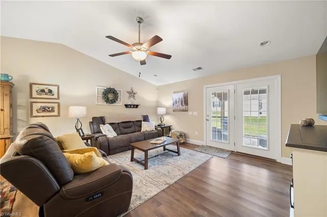 $299,900 | 202 Oak Ridge Drive, Archdale, NC 27263