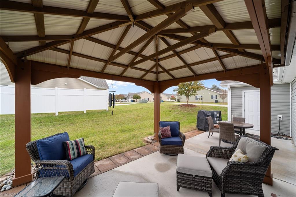 202 Oak Ridge Drive Archdale, NC 27263 - Photo 30 of 33 Covered Patio