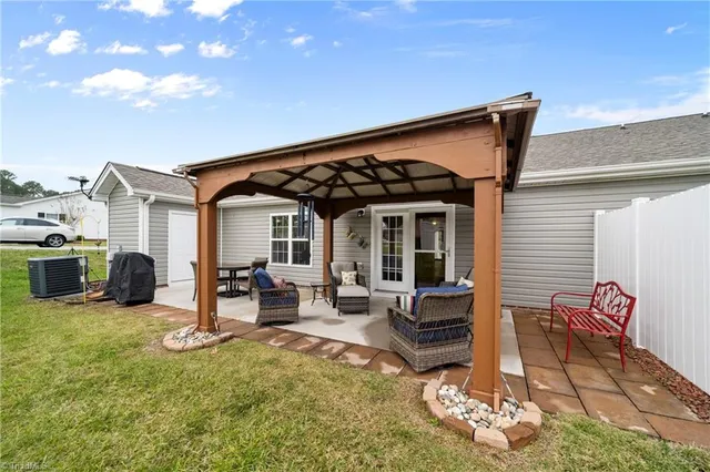 $299,900 | 202 Oak Ridge Drive, Archdale, NC 27263