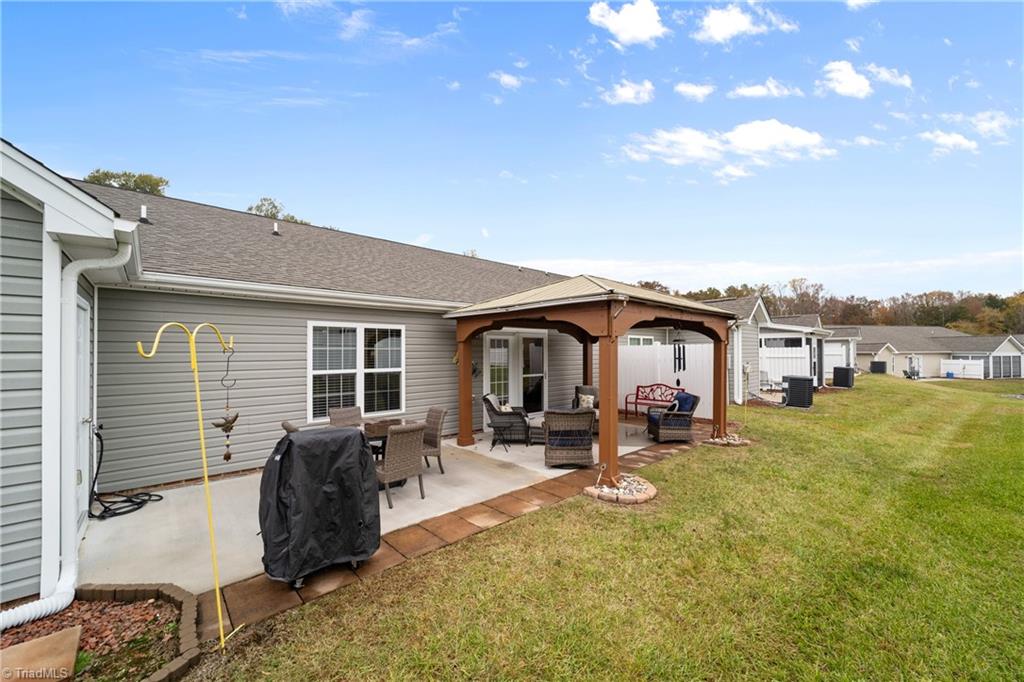 202 Oak Ridge Drive Archdale, NC 27263 - Photo 32 of 33 Double sized patio
