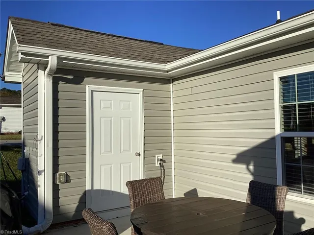 $299,900 | 202 Oak Ridge Drive, Archdale, NC 27263