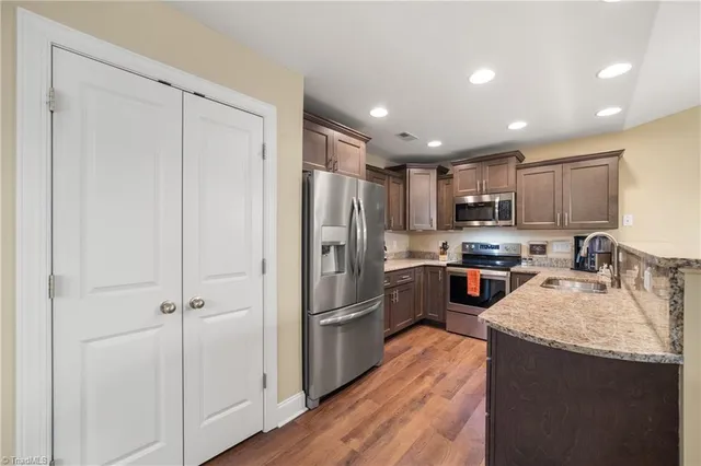 $299,900 | 202 Oak Ridge Drive, Archdale, NC 27263