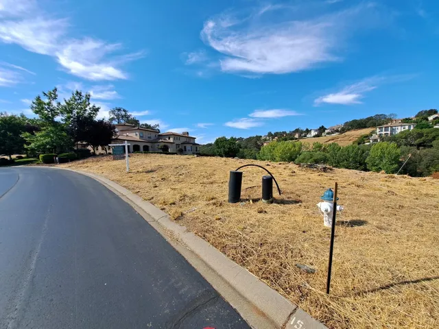a view of a terrace with a garden