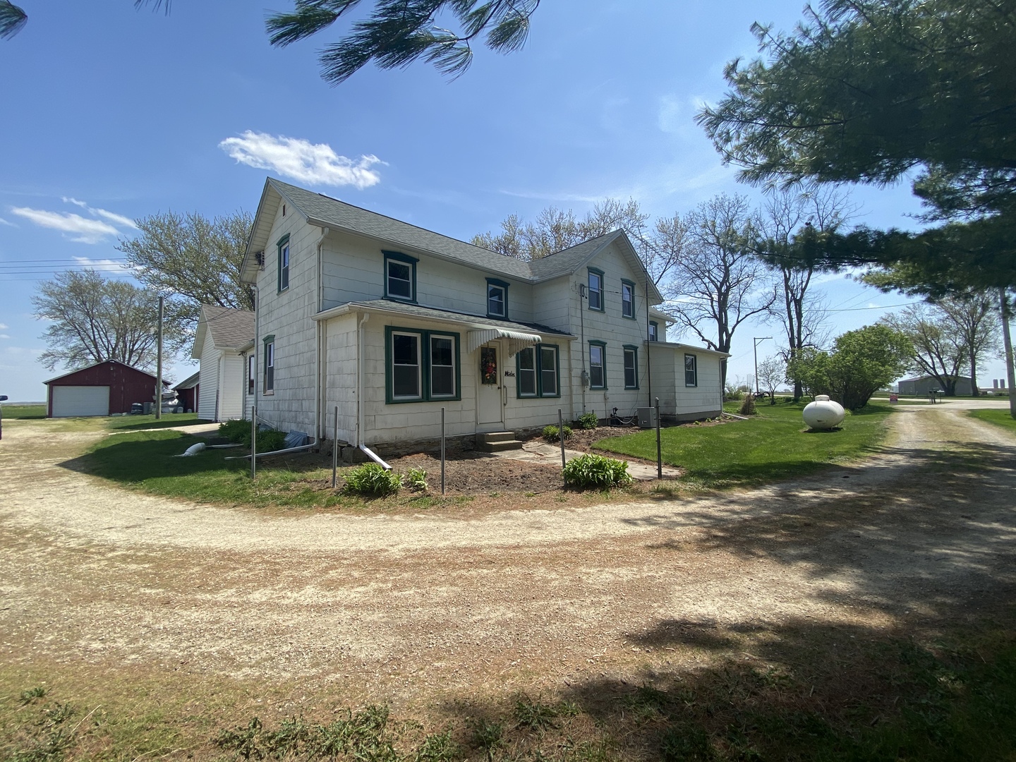 19552 Pennington Road Sterling, IL 61081 - Photo 3 of 25