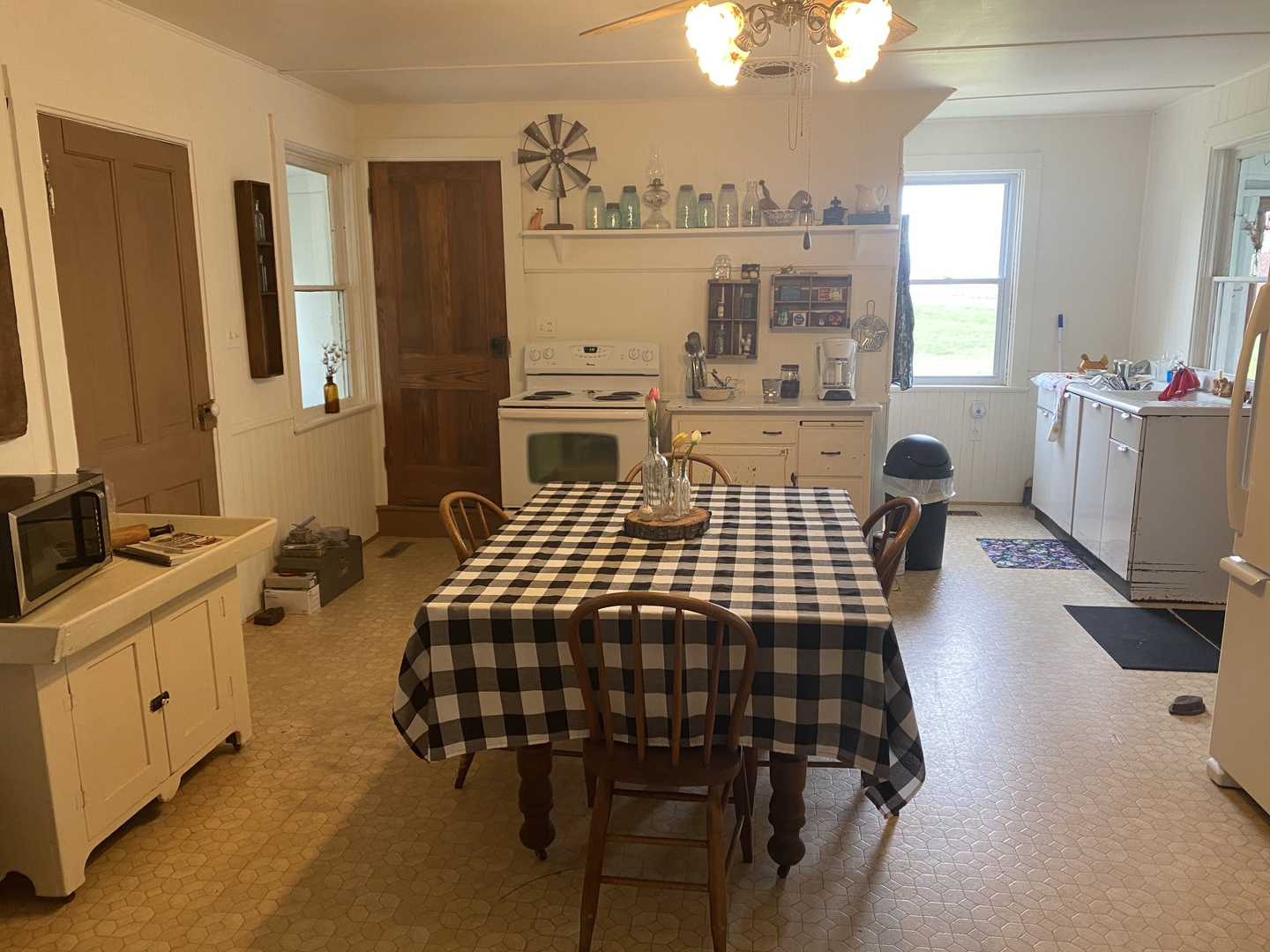 19552 Pennington Road Sterling, IL 61081 - Photo 9 of 25