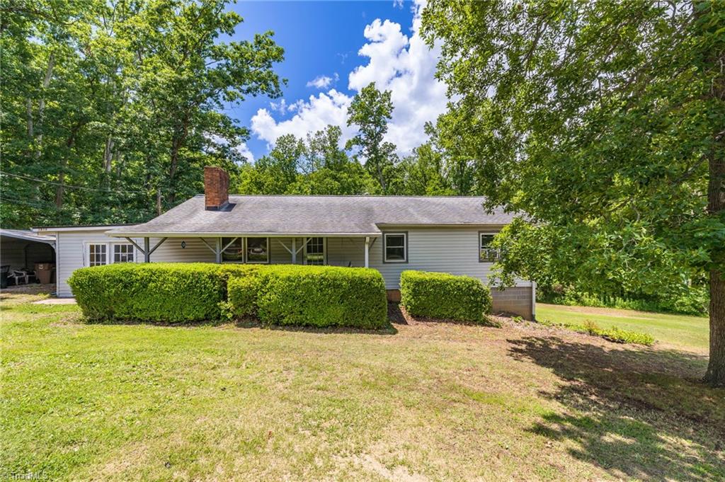 1915 Glenside Drive, Greensboro, NC 27405 Compass