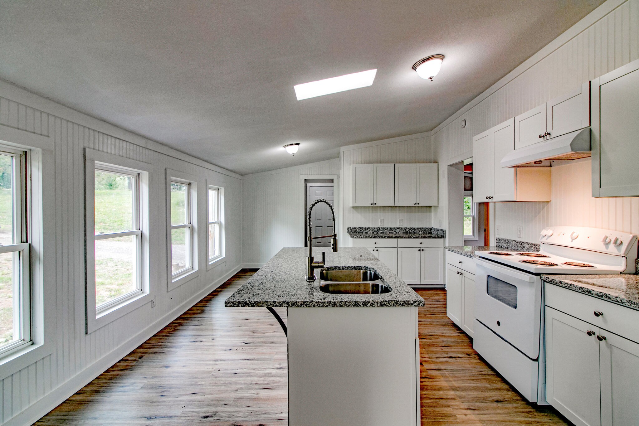 1339 Edmenson Road Clarksville, TN 37040 - Photo 8 of 29 Gallery Image 8