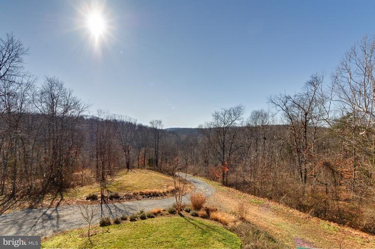 38774 Lime Kiln Road Leesburg, VA 20175 - Photo 12 of 30 View