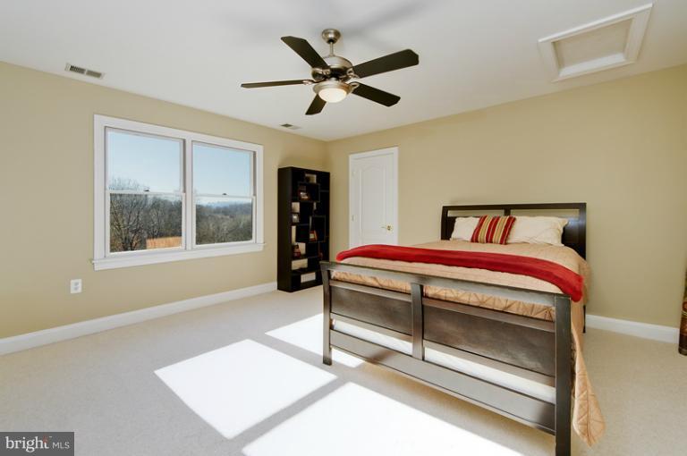 38774 Lime Kiln Road Leesburg, VA 20175 - Photo 22 of 30 Bedroom