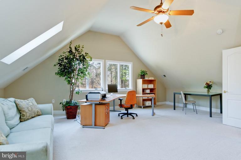 38774 Lime Kiln Road Leesburg, VA 20175 - Photo 28 of 30 Bedroom