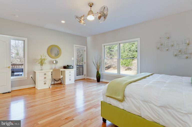 38774 Lime Kiln Road Leesburg, VA 20175 - Photo 8 of 30 Master bedroom opens onto private deck