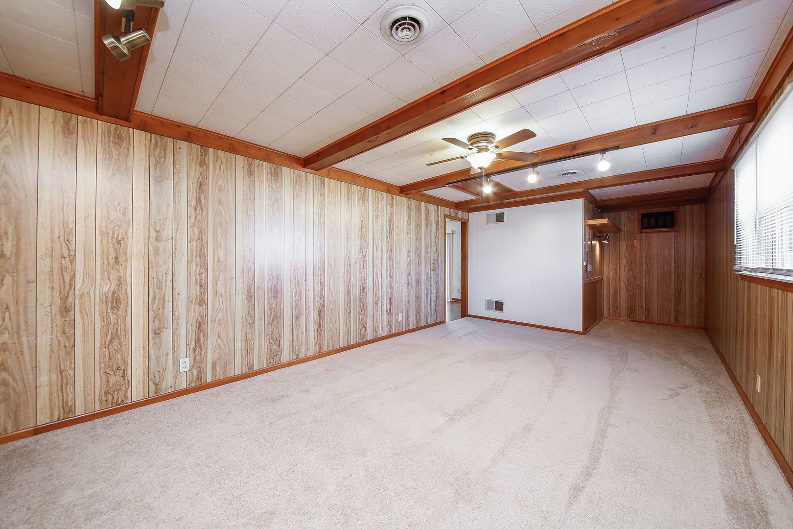 105 Saugatuck Road Montgomery, IL 60538 - Photo 8 of 16