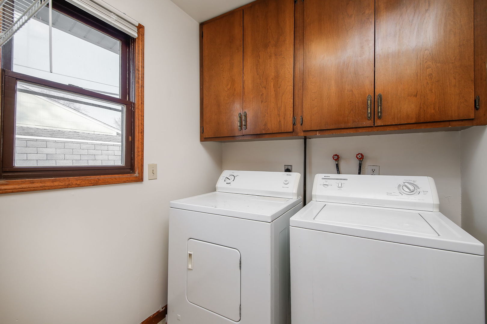 105 Saugatuck Road Montgomery, IL 60538 - Photo 9 of 16