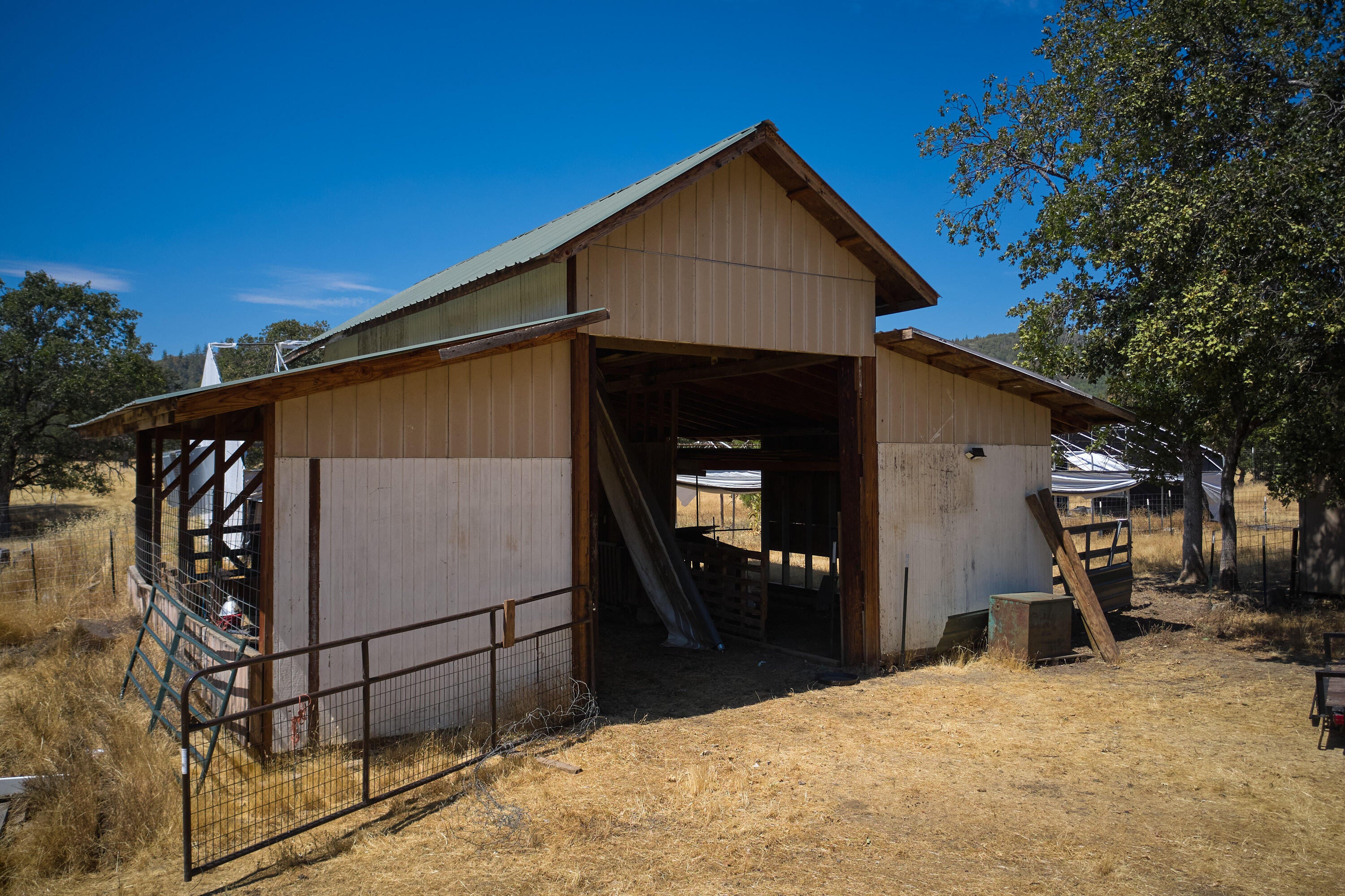 11441 Meadows Road White City, OR 97503 - Photo 48 of 55 11441 Meadows Rd-47