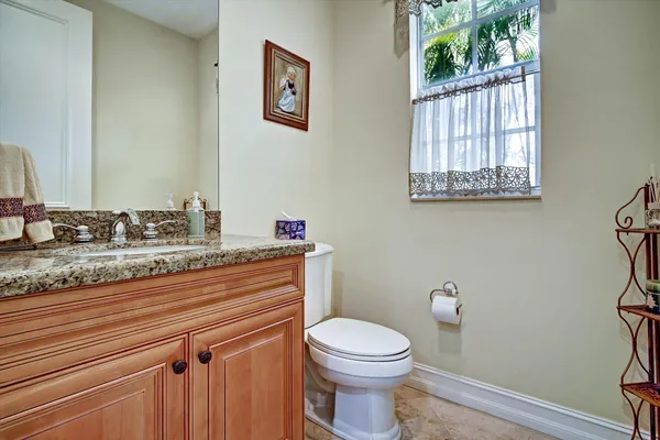 $3,950,888 | 881 Southeast St Lucie Boulevard, Stuart, FL 34996