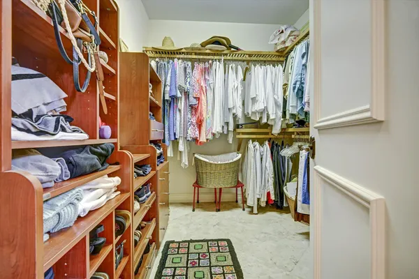 $3,950,888 | 881 Southeast St Lucie Boulevard, Stuart, FL 34996