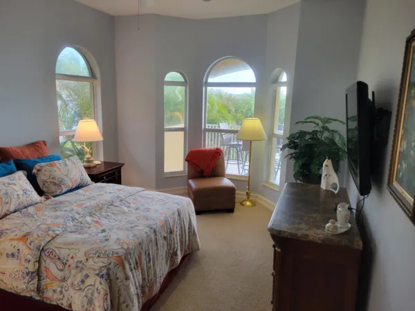 $3,950,888 | 881 Southeast St Lucie Boulevard, Stuart, FL 34996