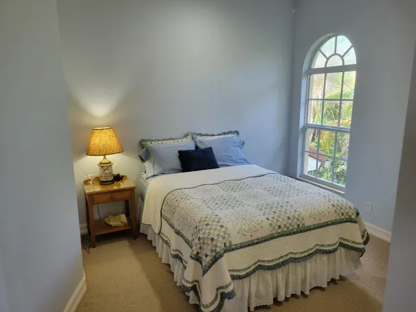 $3,950,888 | 881 Southeast St Lucie Boulevard, Stuart, FL 34996