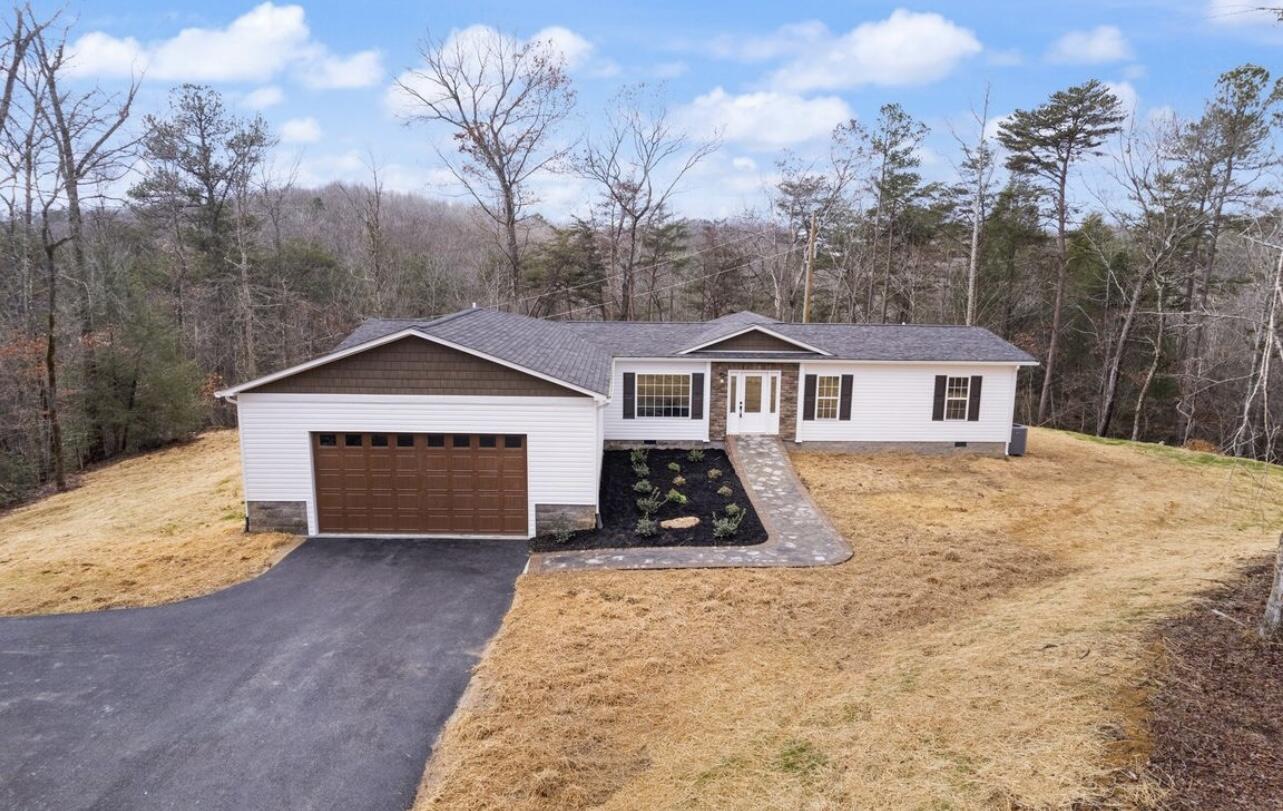 5985 Somerset Road London, KY 40741 - Photo 1 of 38 B63DE5D3-9C15-4FB0-A14F-5DFEE167DF96