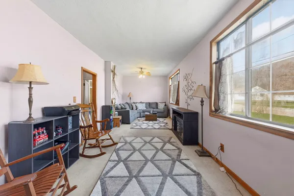 $225,000 | 604 South Hugh Street, Plano, IL 60545