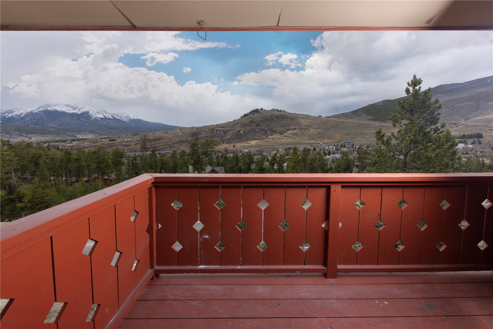 110 Evergreen Road, Unit 303 Dillon, CO 80435 - Photo 10 of 35 a view of wooden fence