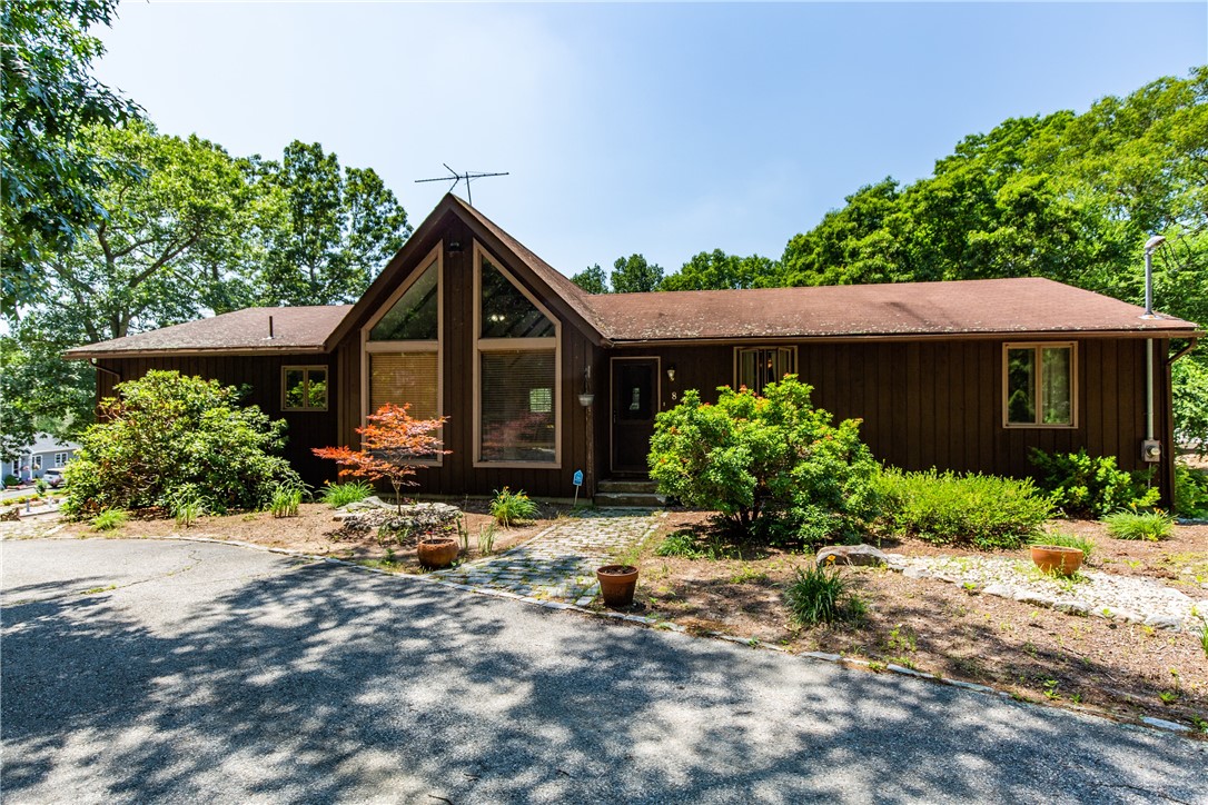 8 Evans Road Smithfield, RI 02814 - Photo 1 of 31