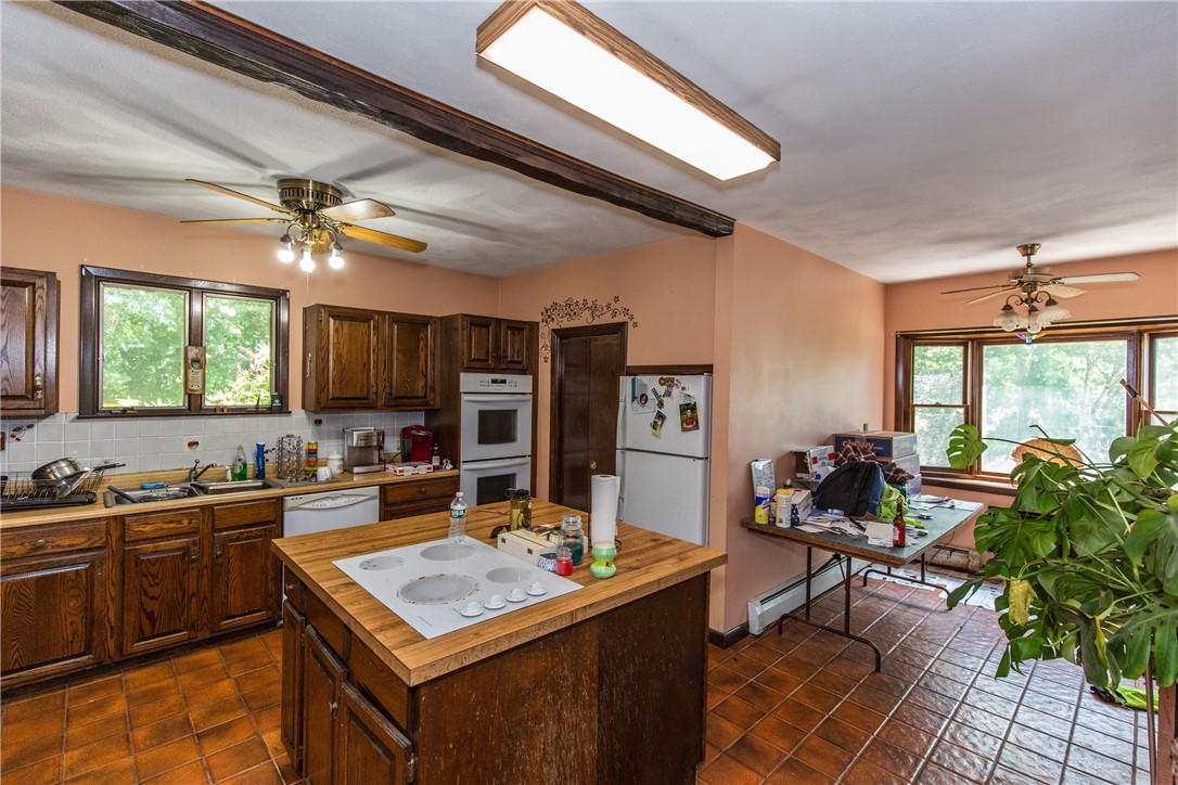 8 Evans Road Smithfield, RI 02814 - Photo 13 of 31