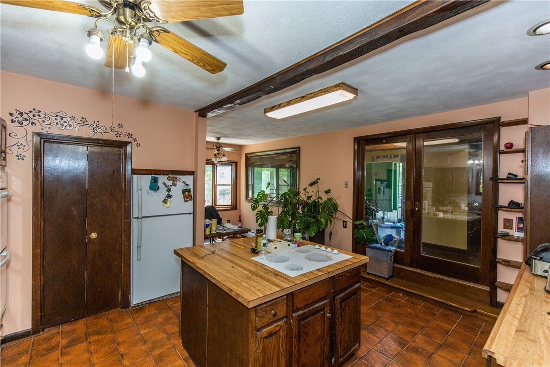 8 Evans Road Smithfield, RI 02814 - Photo 14 of 31