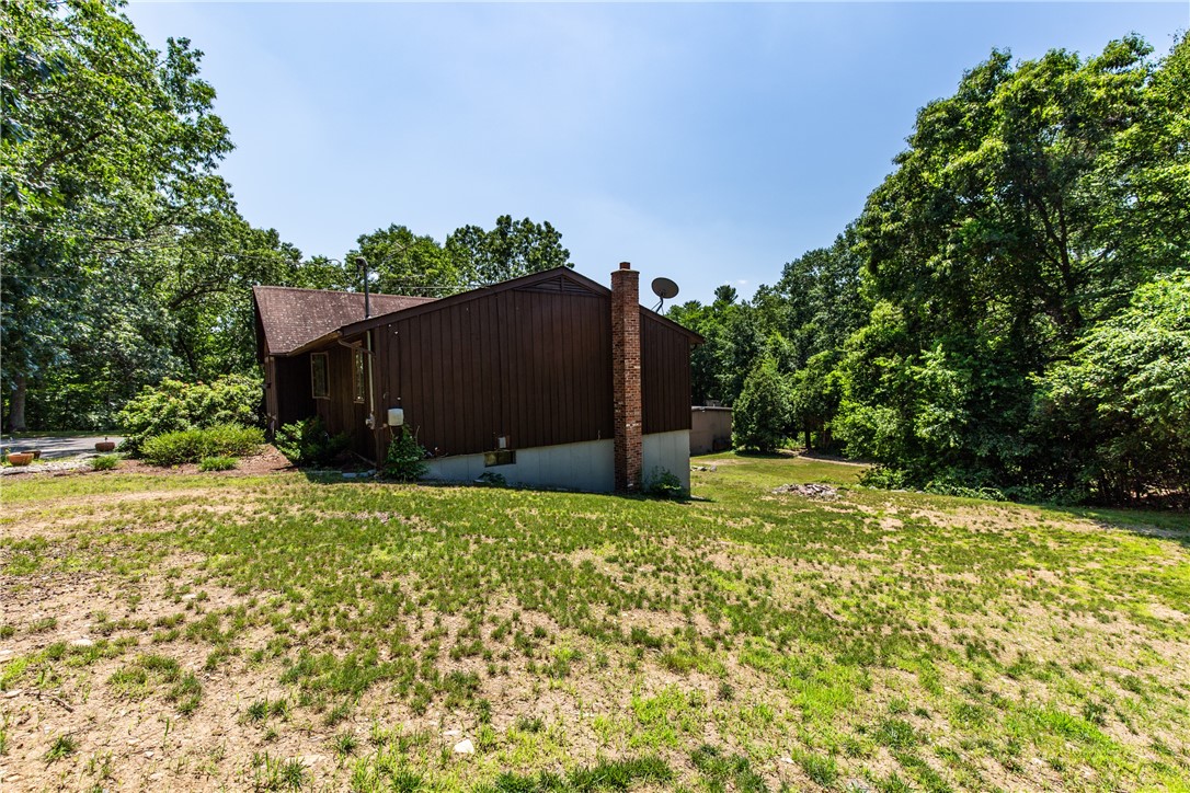 8 Evans Road Smithfield, RI 02814 - Photo 18 of 31
