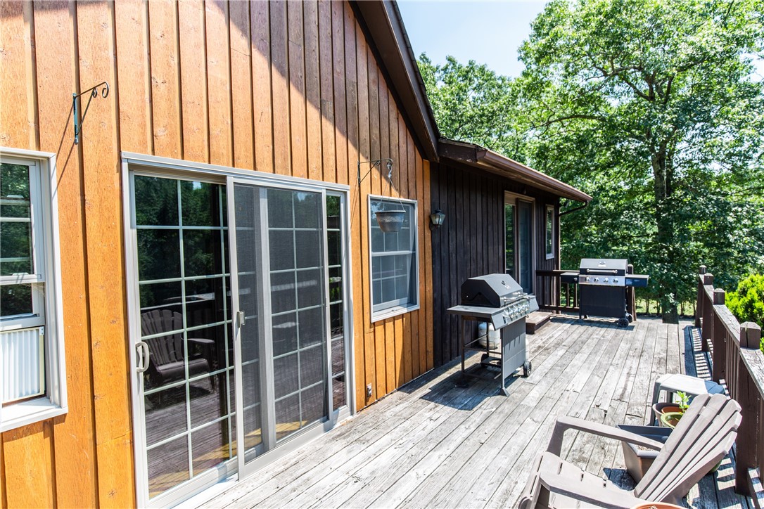 8 Evans Road Smithfield, RI 02814 - Photo 23 of 31