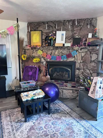 $2,100,000 | 290 Robles Drive, Lakeport, CA 95453