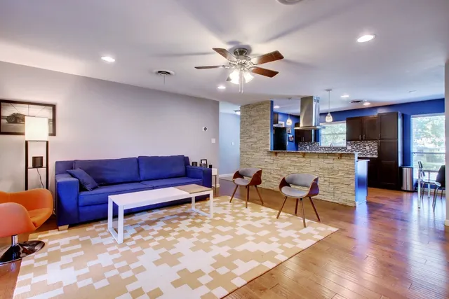 $2,350 | 6709 Columbia Drive, Austin, TX 78723