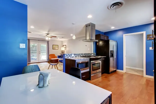 $2,300 | 6709 Columbia Drive, Austin, TX 78723