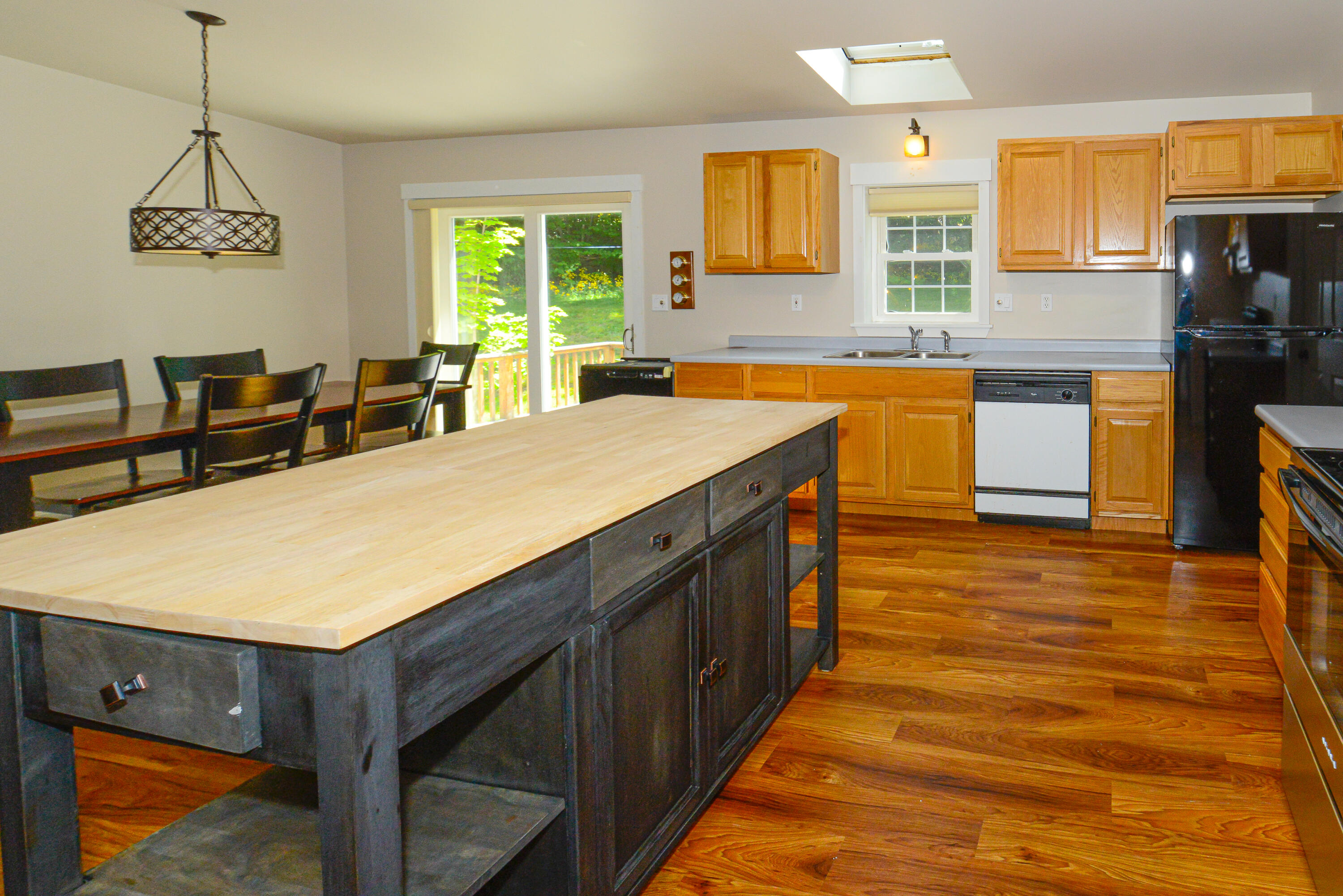 105 Main Street Harrison, ME 04040 - Photo 11 of 40 105 main street-59