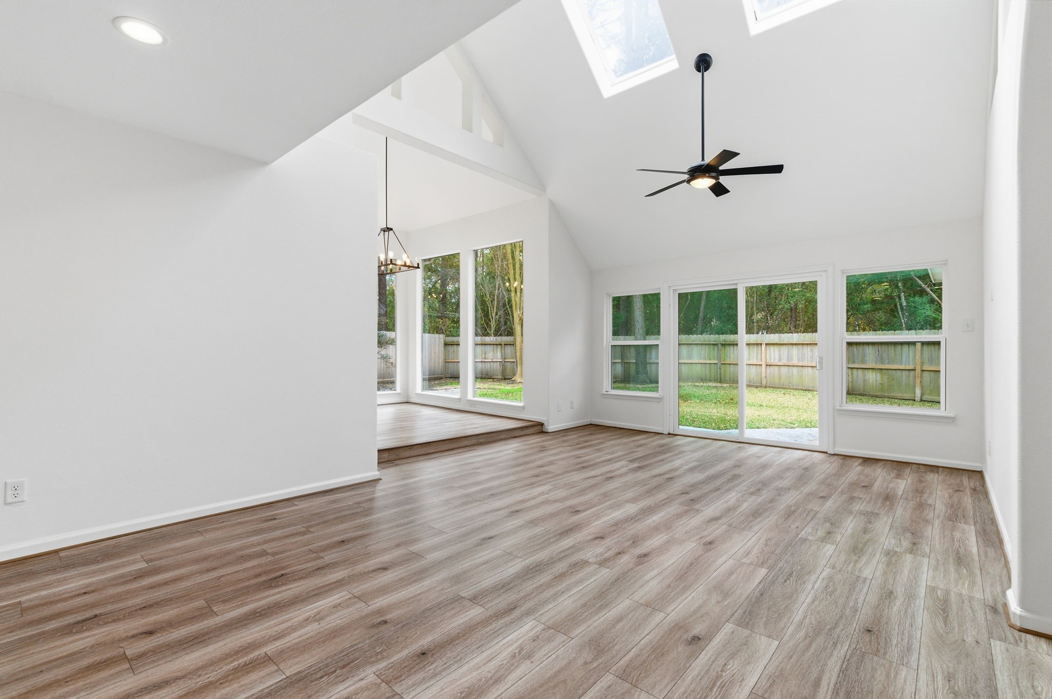 23 Cedar Chase Place Spring, TX 77381 - Photo 2 of 35