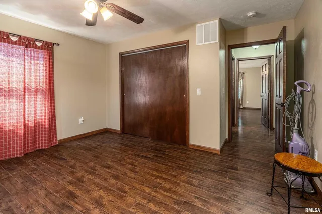 $430,000 | 3860 Boyd Road, Jonesboro, IL 62952