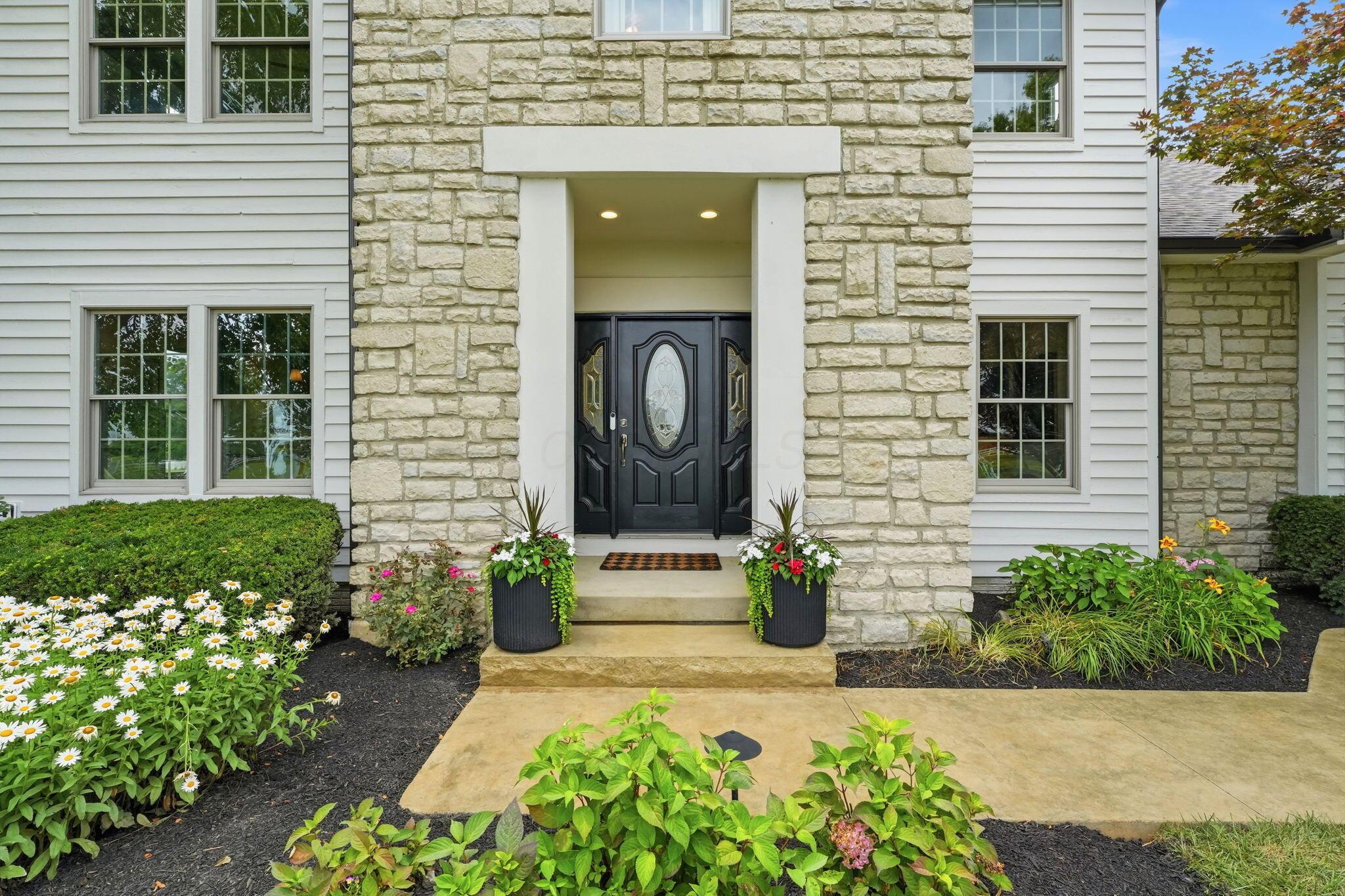 1835 Dixon Road Southwest Blacklick, OH 43004 - Photo 7 of 113 2-web-or-mls-1835-dixon-rd-sw