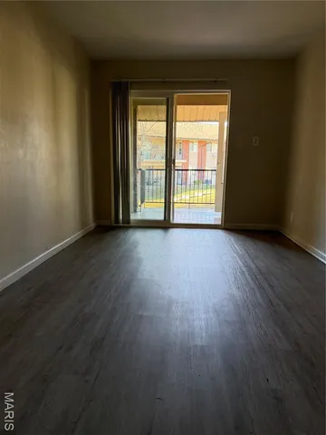 $79,900 | 9925 Bunker Hill Drive, Unit F, St. Louis, MO 63123