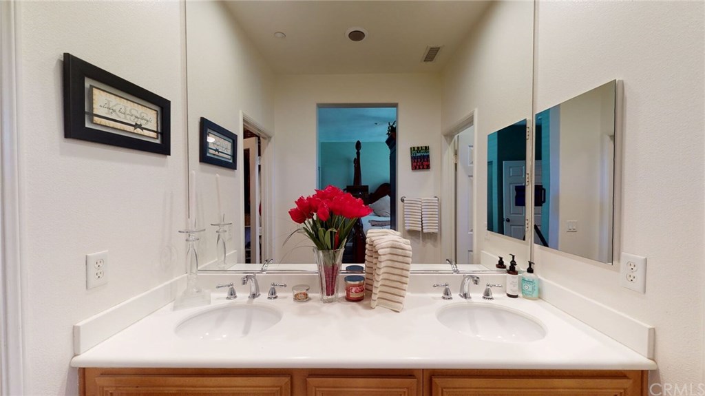 17 Gazania Way Ladera Ranch, CA 92694 - Photo 16 of 29
