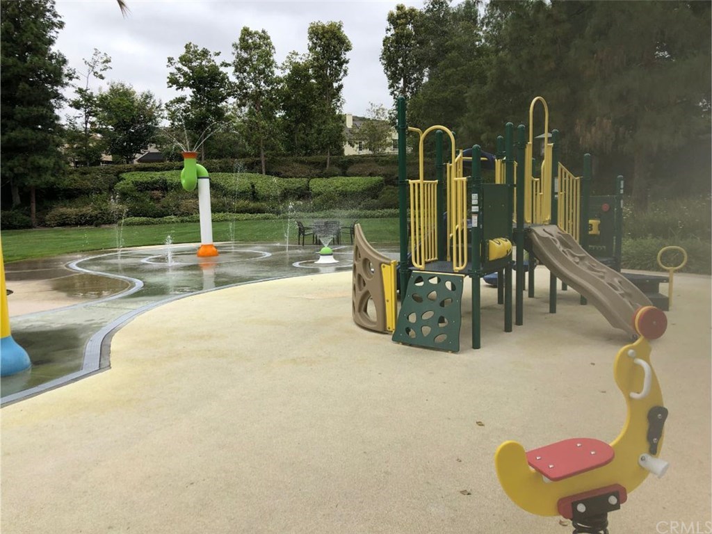 17 Gazania Way Ladera Ranch, CA 92694 - Photo 26 of 29 Splashpads