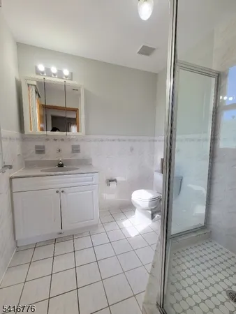 $3,000 | 430 Elm Street, Kearny, NJ 07032