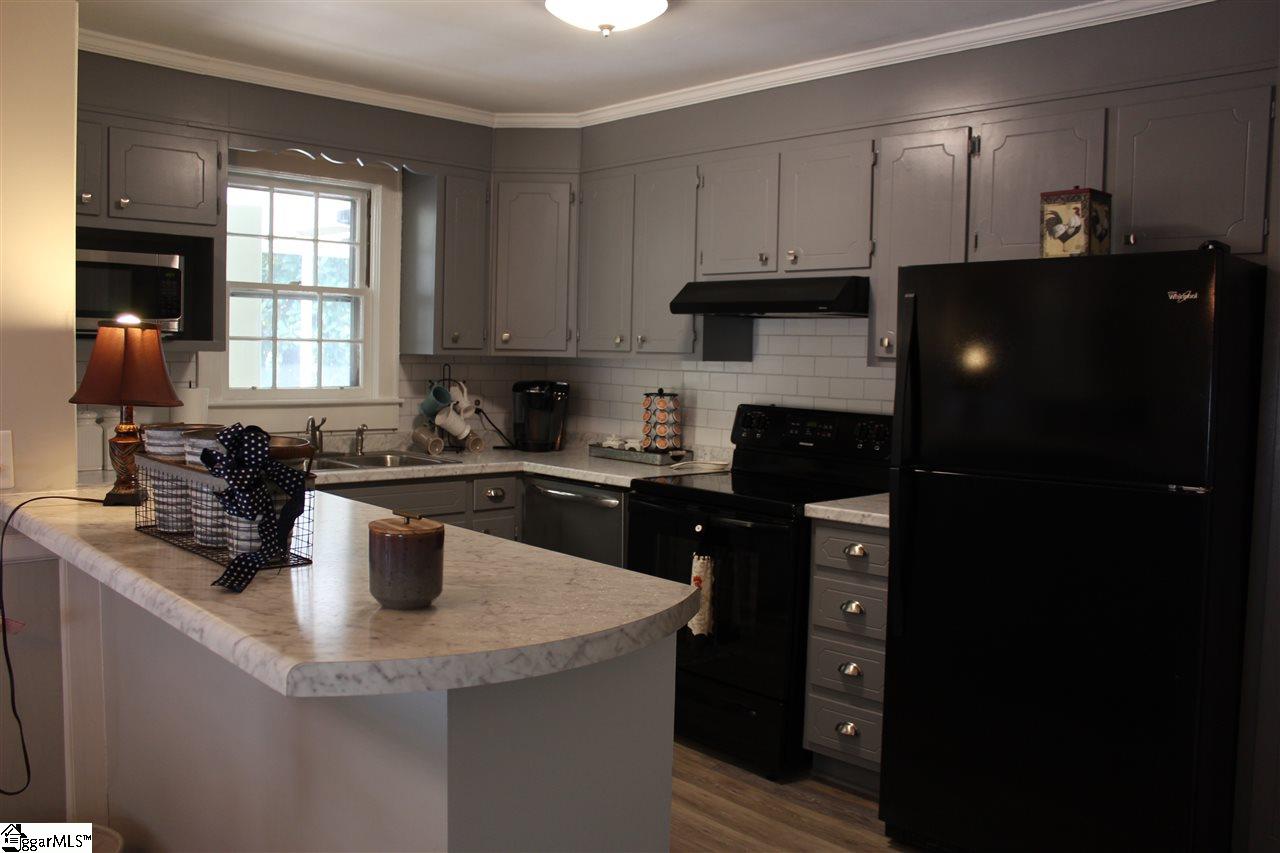 13 East Decatur Street Greenville, SC 29617 - Photo 12 of 32 Gallery Image 12